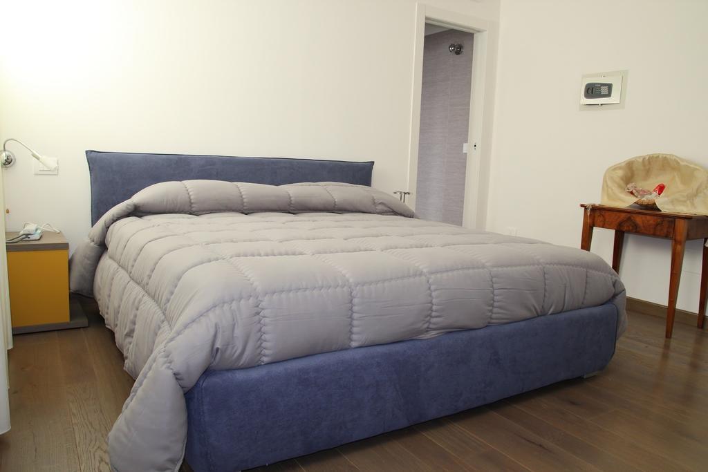 Suite Rosso & Nero Lecce Extérieur photo