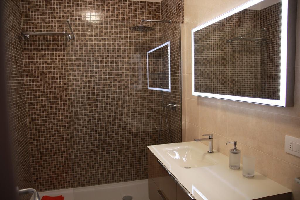 Suite Rosso & Nero Lecce Extérieur photo
