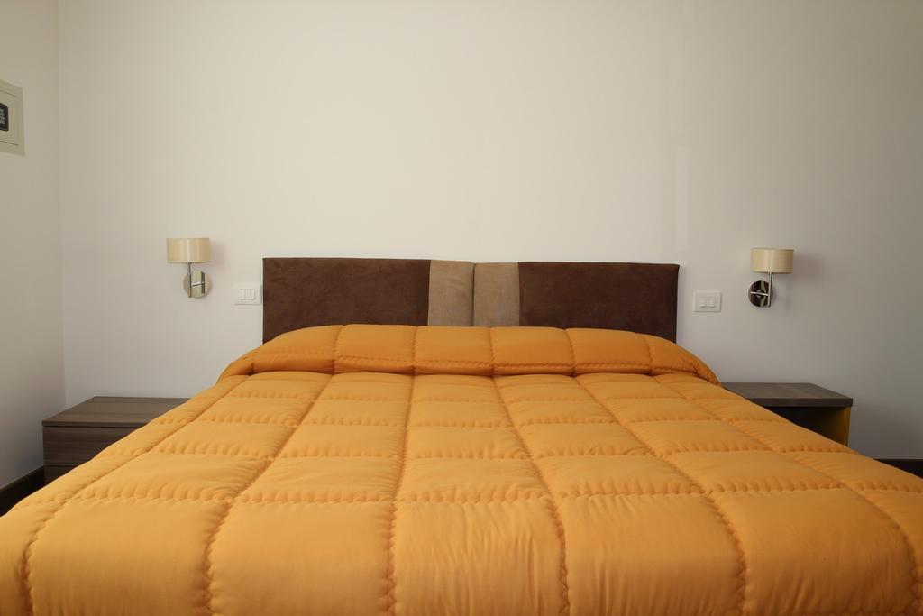 Suite Rosso & Nero Lecce Extérieur photo